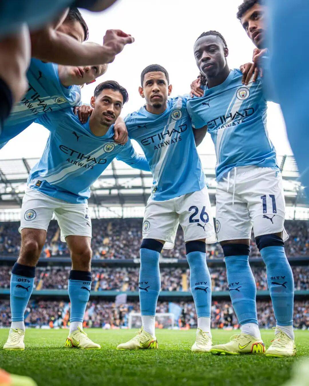 里程碑，伊尔迪兹替补出场迎来尤文生涯第100场正式比赛（尤文生涯百场里程碑：伊尔迪兹替补登场）