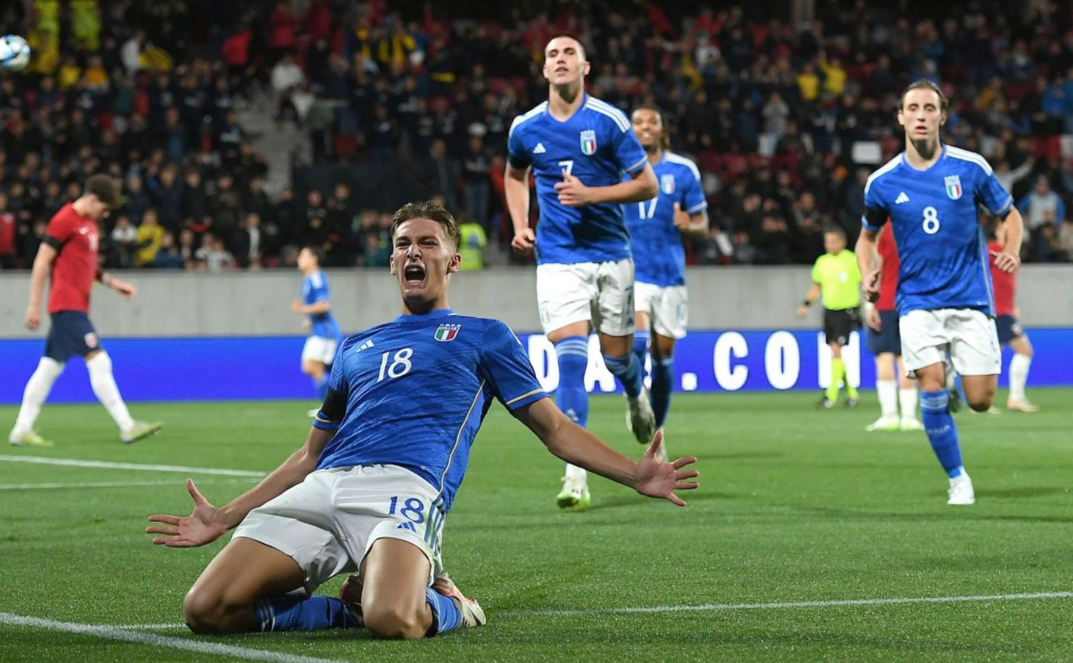 瓜帅：世界将巴勒斯坦孤立了，出生在那里的人们是无辜的（瓜帅：巴勒斯坦被世界孤立，那里出生的人是无辜的）