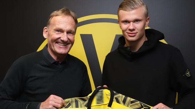 单节20+得分历史前十：KD落榜，东契奇27场，哈登32场，库里43场，詹姆斯呢（单节20+场次历史前十：库里43场领跑，哈登32场、东契奇27场，KD无缘，詹姆斯呢？）