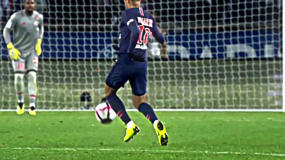 费林加撰文探讨斯莱格斯执教球队内部问题（费林加发文解析斯莱格斯执教期球队内部困境）