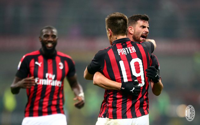 罗马诺：弗拉霍维奇被推荐给曼联，后者称正专注于谢什科（罗马诺：弗拉霍维奇被荐至曼联，红魔称目前专注谢什科）