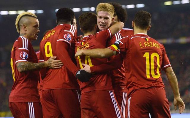 NBA 名人堂球星事迹盘点（NBA名人堂传奇球星风采回顾）