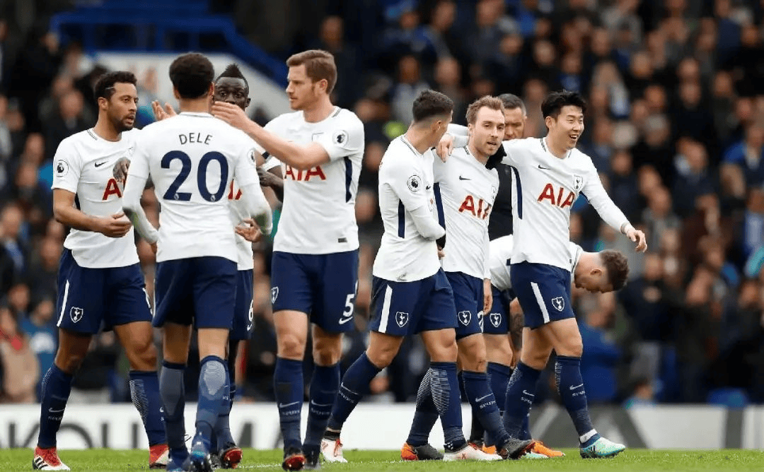 劳塔罗本赛季34次射门意甲第三，6次错失绝佳机会数意甲第二（劳塔罗本季34脚射门居意甲第3，6次错失良机排第2）