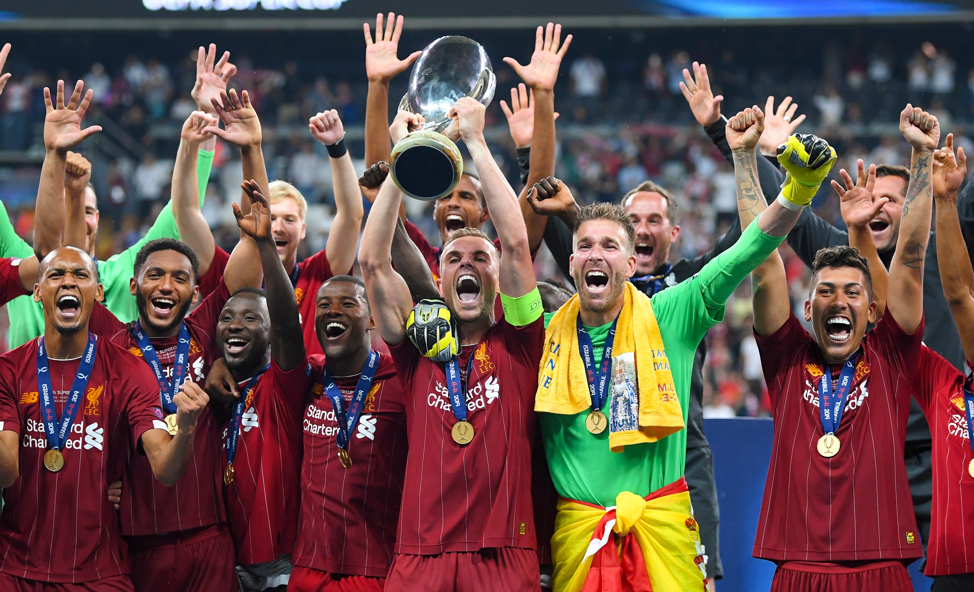 意天空：国米前锋博尼身患流感，将缺席对阵比萨的比赛（意大利天空体育：国米前锋博尼患流感，无缘对阵比萨之战）